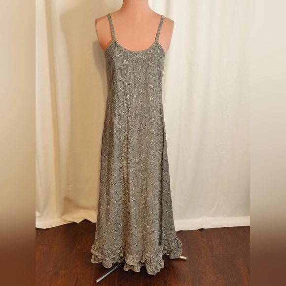 Vintage Dresses & Skirts - Vintage olive Eyelet peekaboo Ruffle maxi Dress Spring